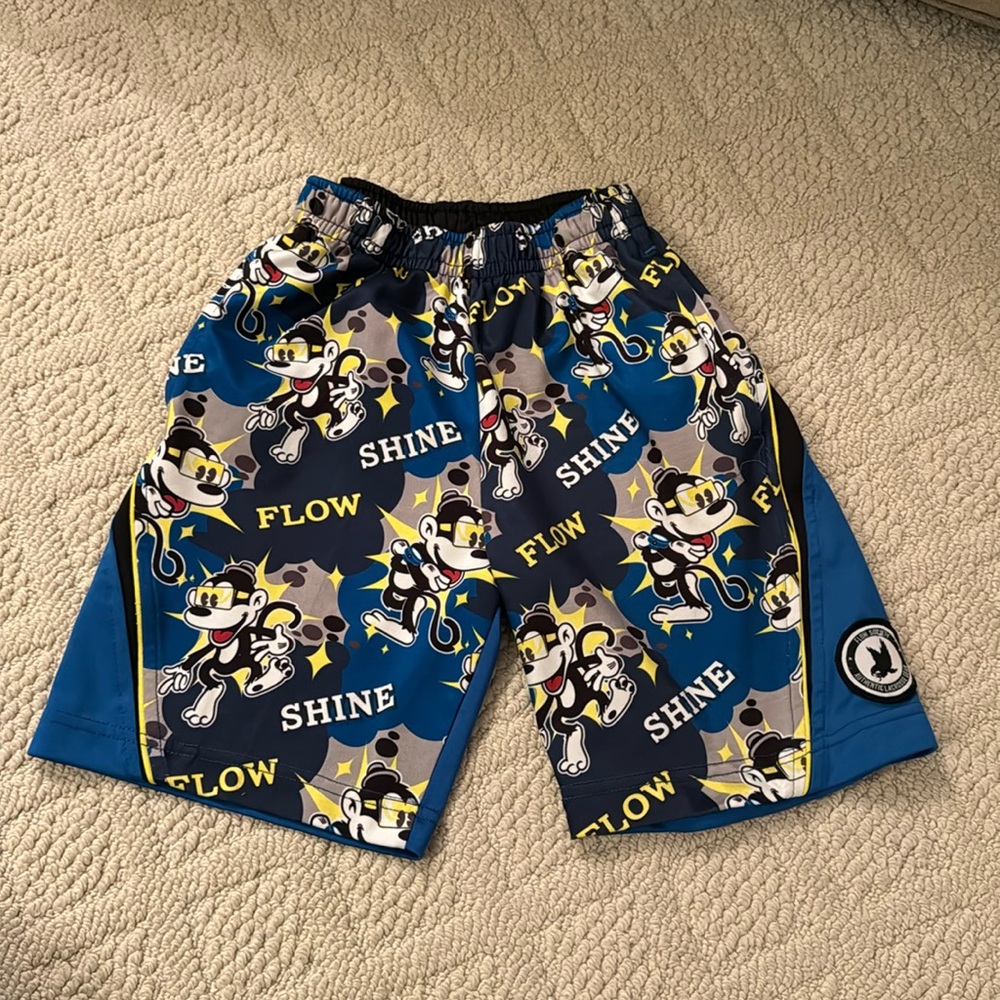 DISCONTINUED flow society boys size XS